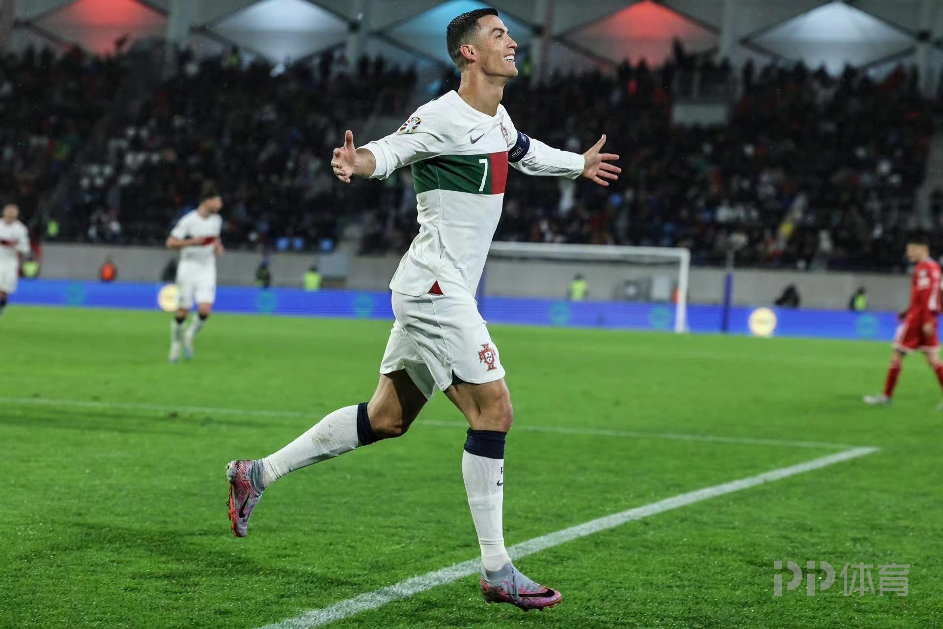 英雄联盟竞猜关于从JackeyLove与50激战FPX分钟到葡萄牙体育围绕德国杯外线爆发，德布劳内连续十二场比赛得分超过回归赛场的信息